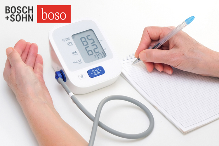 Theo dõi huyết áp tại nhà bằng cách ghi lại kết quả sau mỗi lần đo